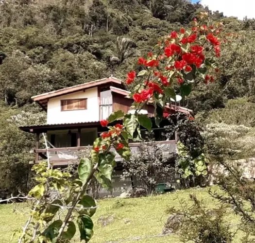 Casa para venda tem 110 metros quadrados com 3 quartos em Lumiar - Nova Friburgo - Rio de