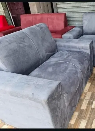 SOFÁ DE 2 LUGARES