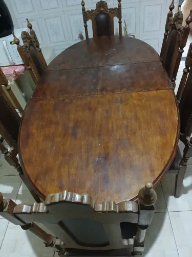 Mesa de madeira maciça