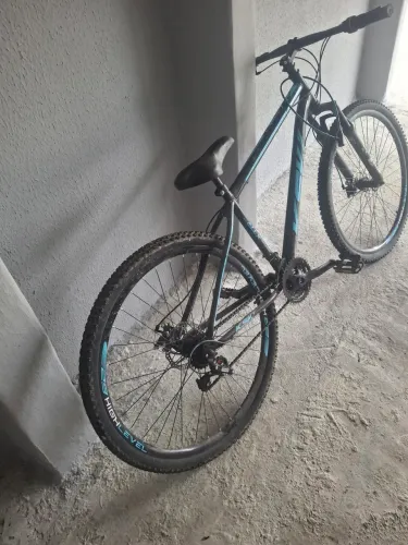 Bicicleta semi nova