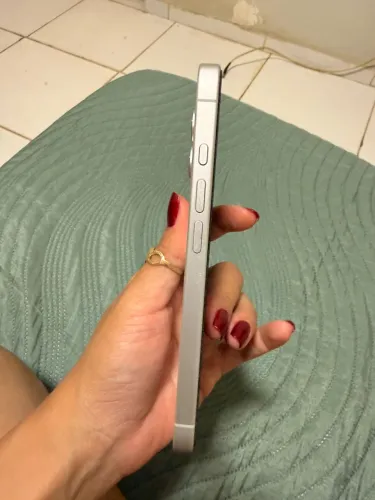 iPhone 16, na caixa!