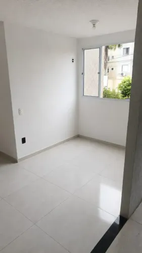 Imóvel para aluguel e venda tem 43 metros quadrados com 2 quartos em Guaratiba - Rio de Ja