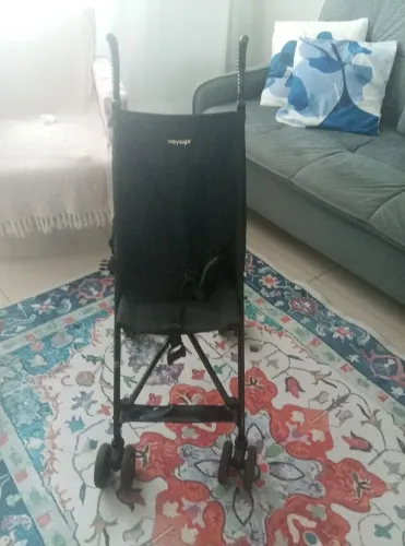 Carrinho de passeio Voyage, pouco usado