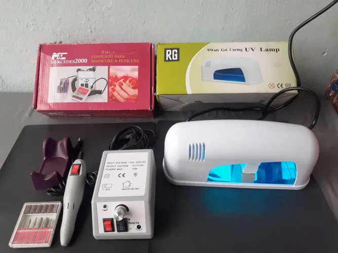 Kit manicure lixa e lampada UV