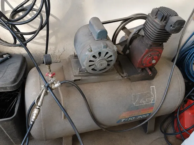Negocio Compressor de Ar Wetzel 200 Litros | Funcionando Perfeitamente