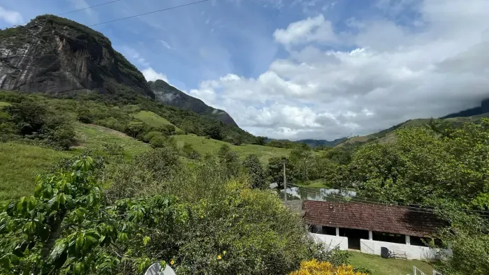 Serra da Cruz - Macaé / Chácara à venda com 198.000m², natureza e conforto em um só lugar!