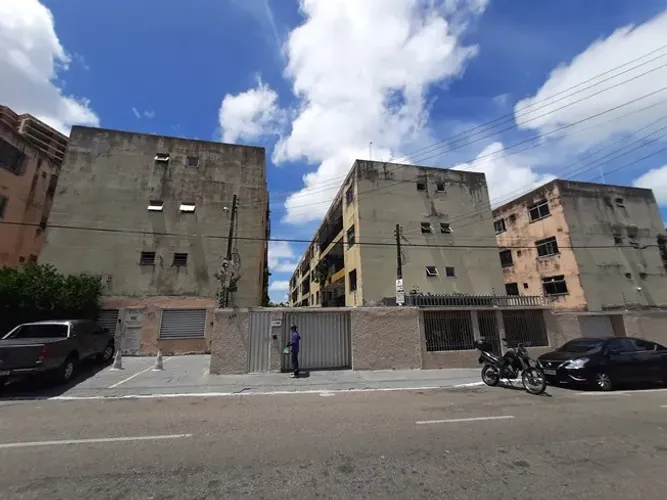 APTO para vender na cidade de FORTALEZA-CE