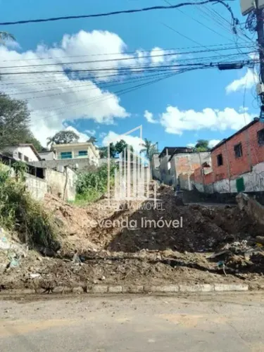 Terreno à venda na Chácara Nani com 322m²