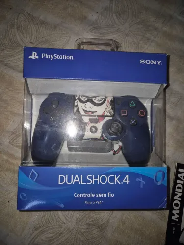 Controle Playstation 4, leia o anúncio.