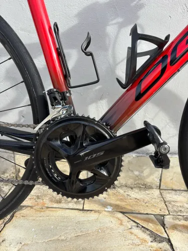 Bicicleta speed Oggi Stimolla com shimano 105 11v