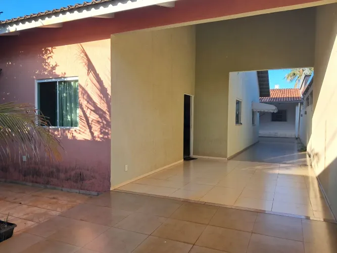 * Casa na lage para alugar 3 quartos e edícula nos fundo com 2 quartos