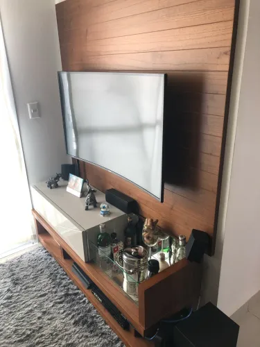 Painel com Rack de Alto Padrão 
