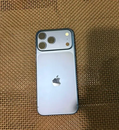 iPhone 17 pro max
