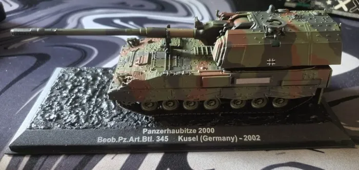 Miniatura Panzerhaubitze 2000 Blindados De Combate 1:72 Maisto