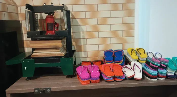KIT COMPLETO PARA FABRICAÇÃO DE CHINELOS