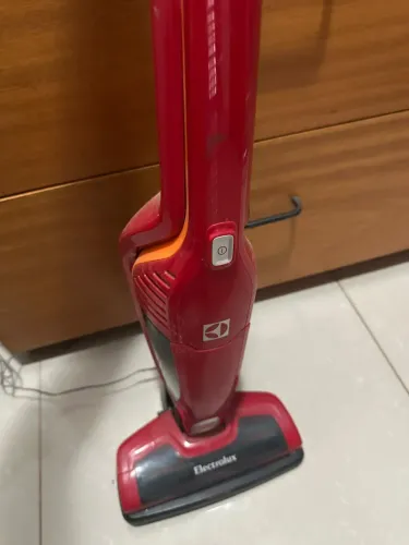 Aspirador Electrolux Ergorápido - oportunidade / precisa trocar bateria