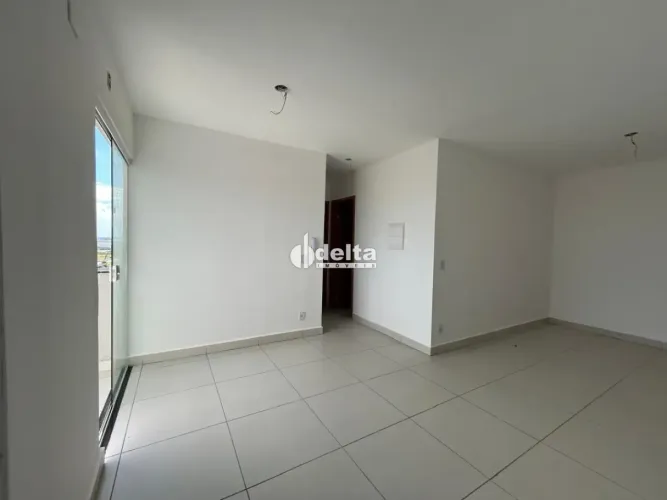 Apartamento com 2 quartos sendo 1 suíte disponível para venda no bairro Novo Mundo em Uber