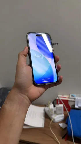 Vendo iPhone 16 pro 256gb