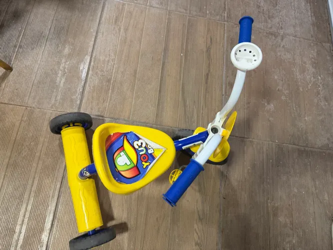 Vendo bicicleta e triciclo