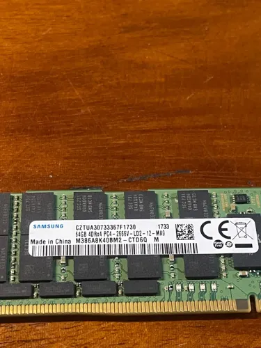 Título: Memória Samsung 64GB DDR4 2666MHz ECC Registered para Servidor