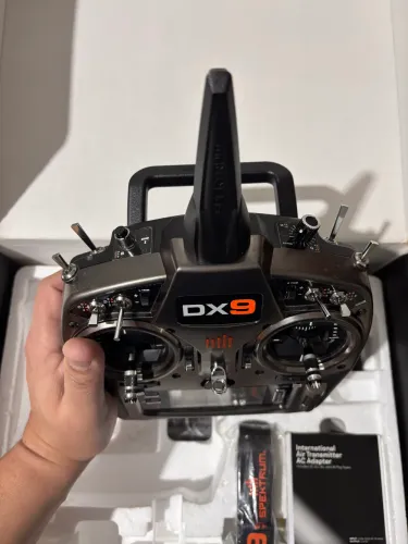 RÁDIO DX9 SPEKTRUM COM AR8000
