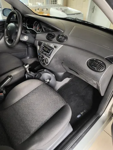 Ford Focus 1.6 S/se/se Plus Flex 8v/16v 5P 2008