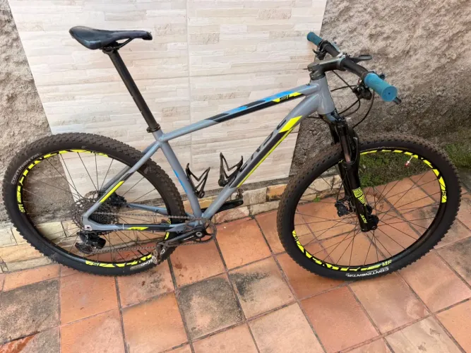 Bike Mtb aro 29 sense Tamanho 19