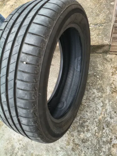 Pneu aro 17 Bridgestone turanza usado apenas 19.000km