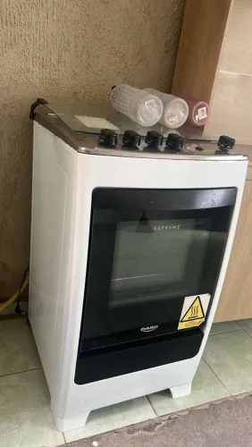 Vende_se fogão novo usado poucas vezes