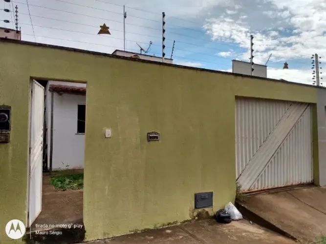 Vende-se casa no parque das nações (promoção) 3 quarto 1 banheiro, garagem.
