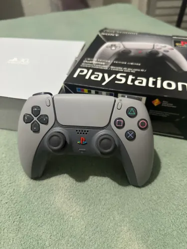 Controle DualSense ps5 Edição 30º aniversário
