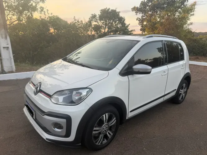 Volkswagen Up! Cross 1.0 TSI Total Flex 12V 5P 2019