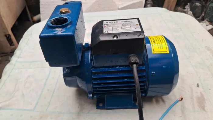 Bomba d'água auto aspirante dá kazza de 1 CV BI-VOLTS 