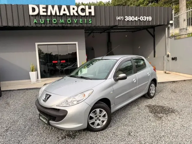 Peugeot 207 XR 1.4 Flex 8V 3P 2011