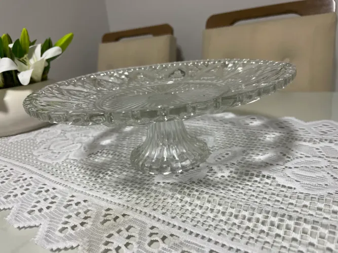Boleira De Vidro Com Pé