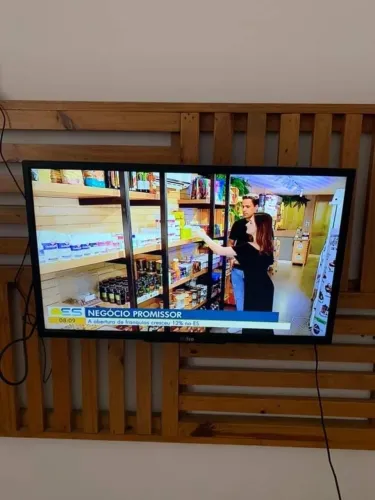 TV LED - Philco 32 Polegadas / NÃO É SMART