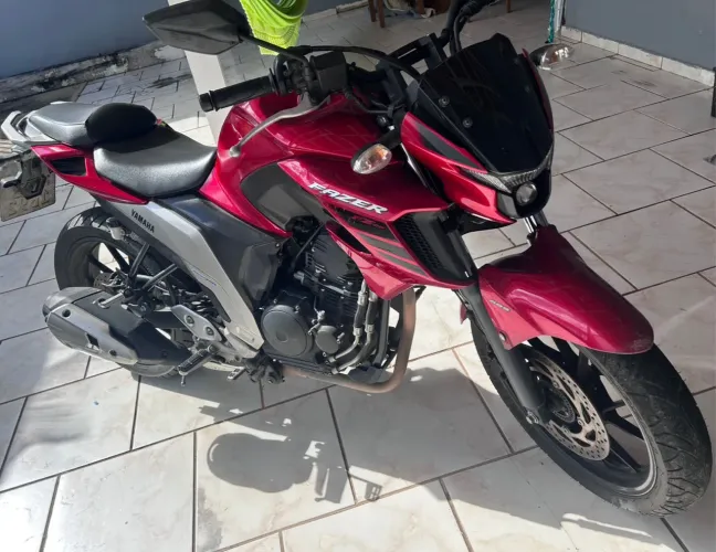 FZ250 2023 Novinha