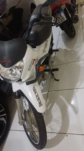 Vendo 2 motos uma 7.000 outra 10.000 ligar *10