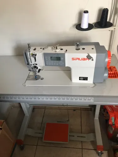 Máquina de costura industrial eletrônica 