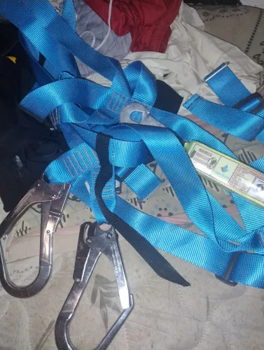 Cinto de segurança com talabarte novo em ótimo estado