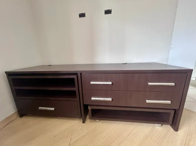 Rack para Sala com 3 Gavetas e Módulo Móvel (Mesa de Centro) - Usado