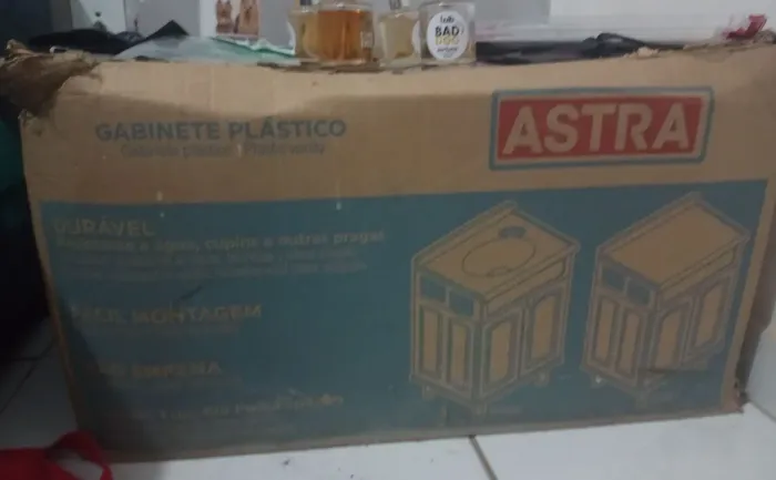 Gabinete Plástico Astra / Banheiro - Aceito proposta