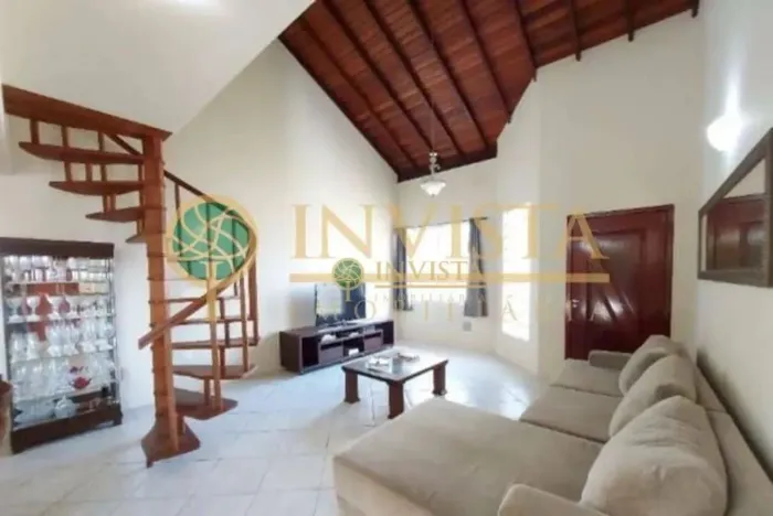 Casa Comercial para locação em Coqueiros.