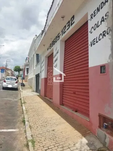 Kitnet/ Studio com 1 Quarto(s) e 2 banheiro(s) para Alugar, 300 m² por R$ 2800 / Mês