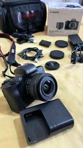 Canon EOS M50 Mark II + lente 15-45mm - impecável, pouquíssimo uso