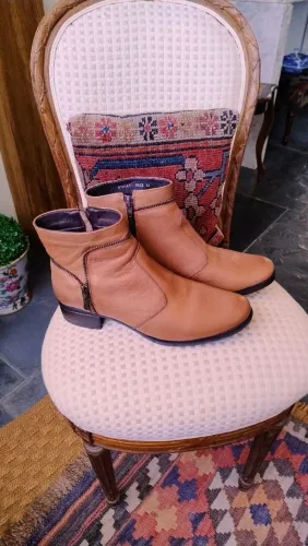 Bota Caramelo de Cano Curto da Calzatto