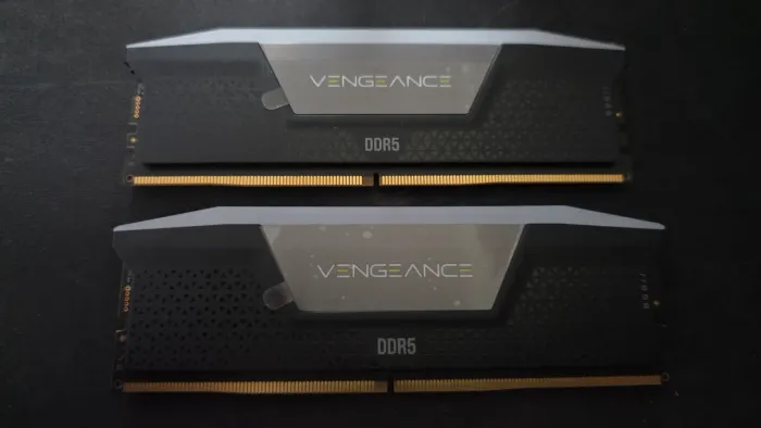 Kit Memorias Corsair Vengeance RGB 6000mhz 2x16gb