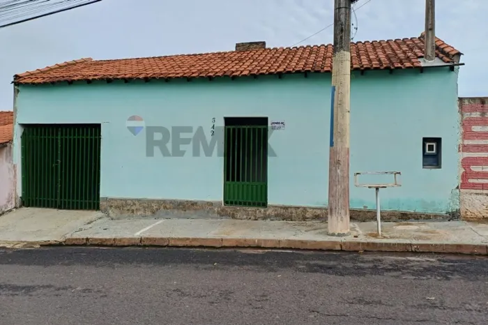 Casa simples e acolhedora - 2 quartos