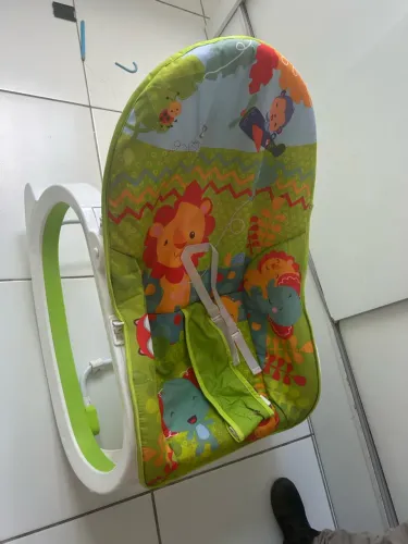 Vende-se cadeirinha de descanso