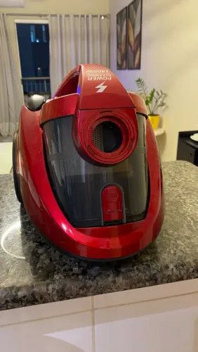 Aspirador de pó Black+Decker 1.400W